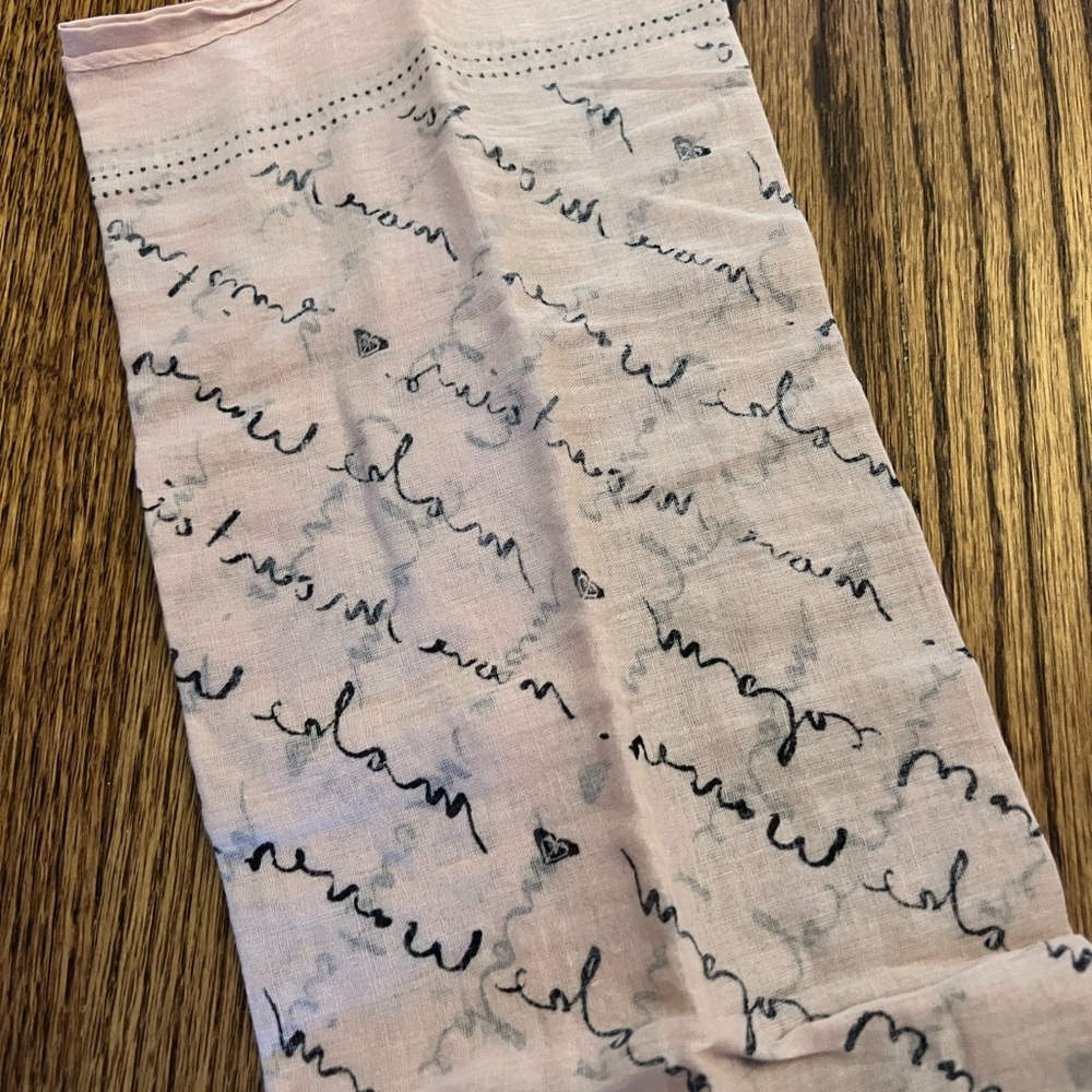 Roxy Bandana